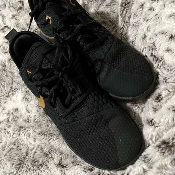 Black Nike Air Gold sneakers - Picture 3 of 5